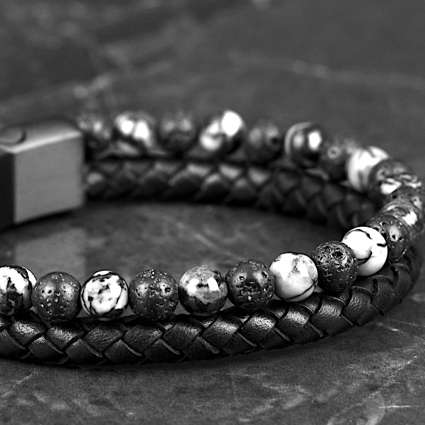 Dave - Genuine leather bracelet with lava & spiderweb beads