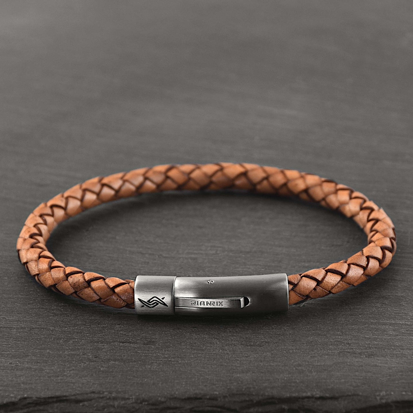 Lukas - 6mm bolo genuine leather bracelet in antique light brown