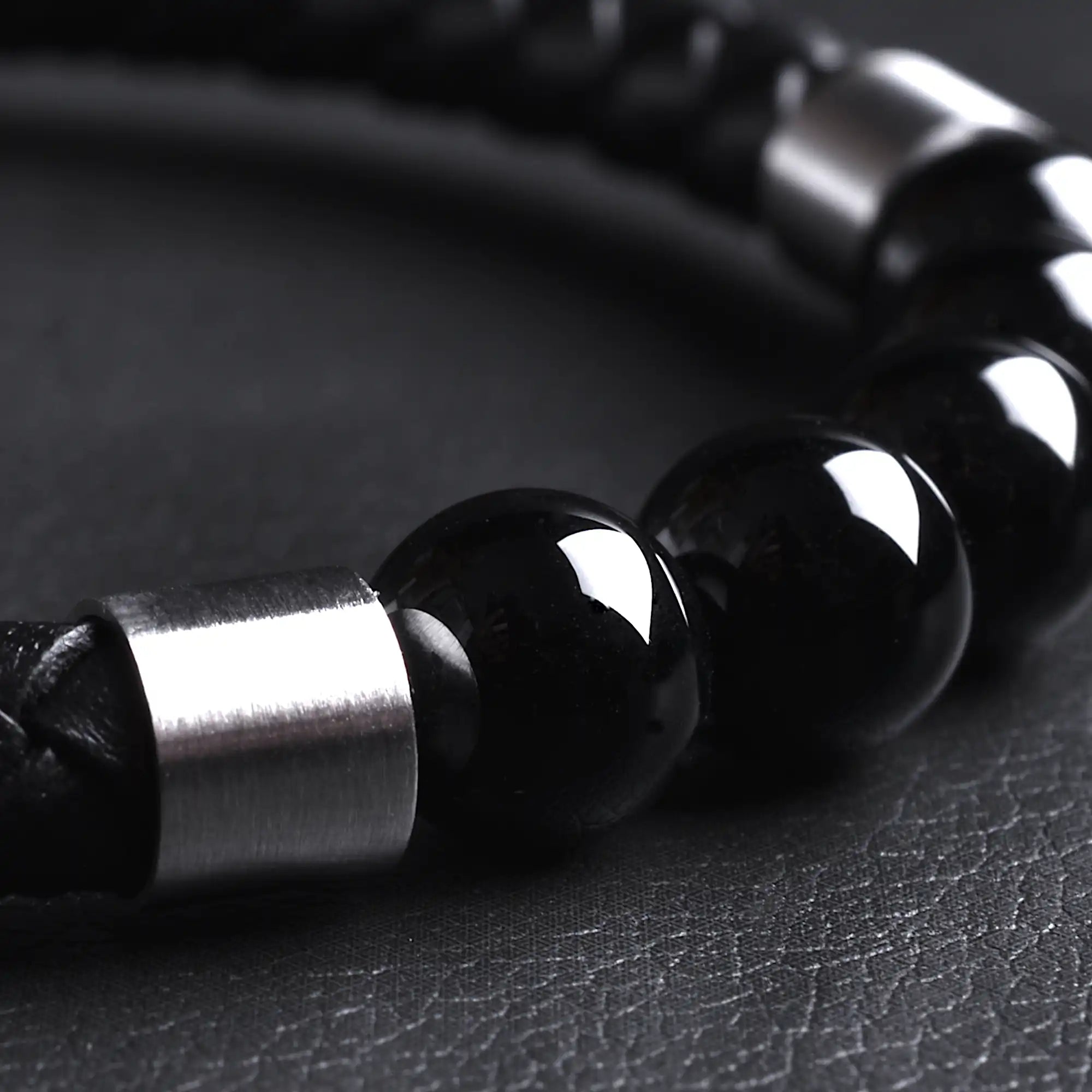 Onyx — Leather Bracelet with Onyx Stone