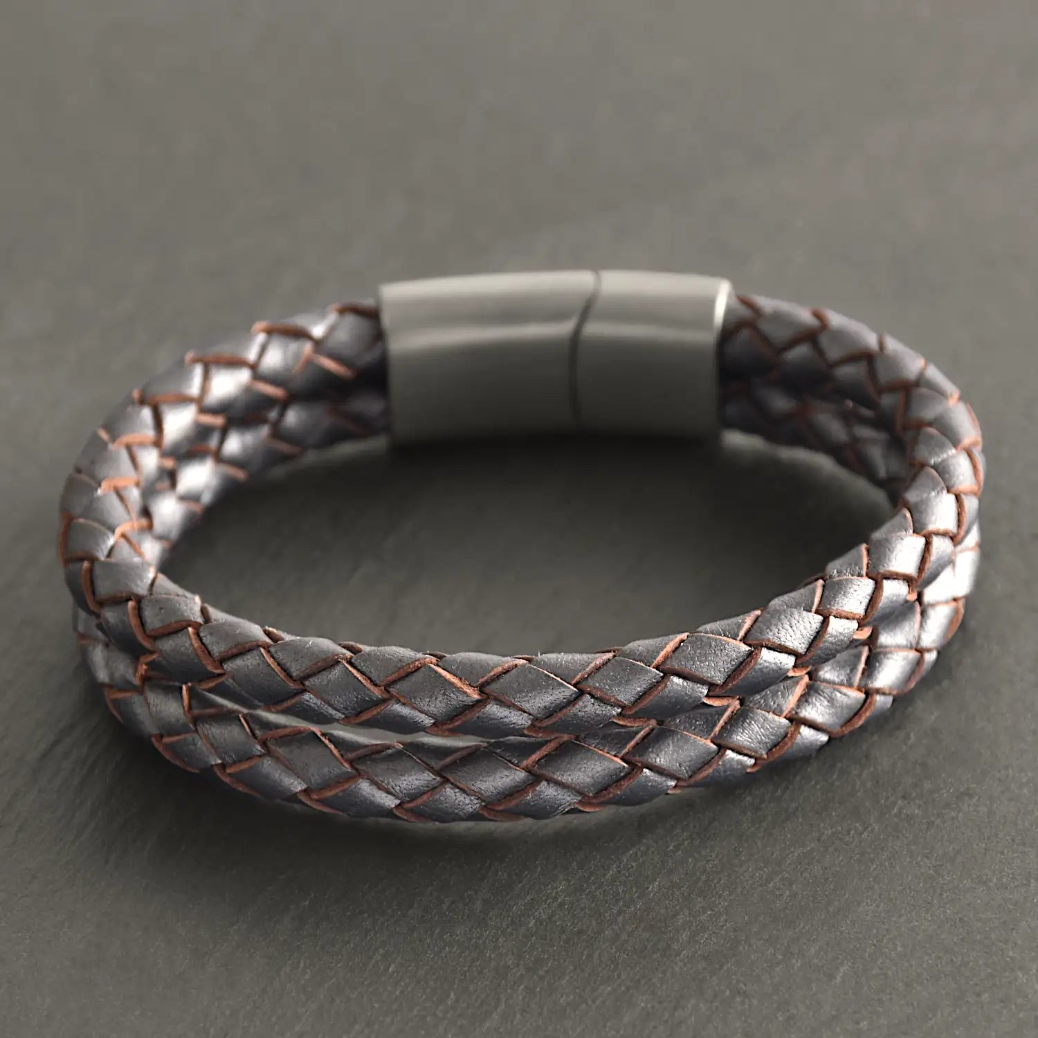 Storm – 6mm Premium Double-Layer Leather Bracelet (steel metallic)